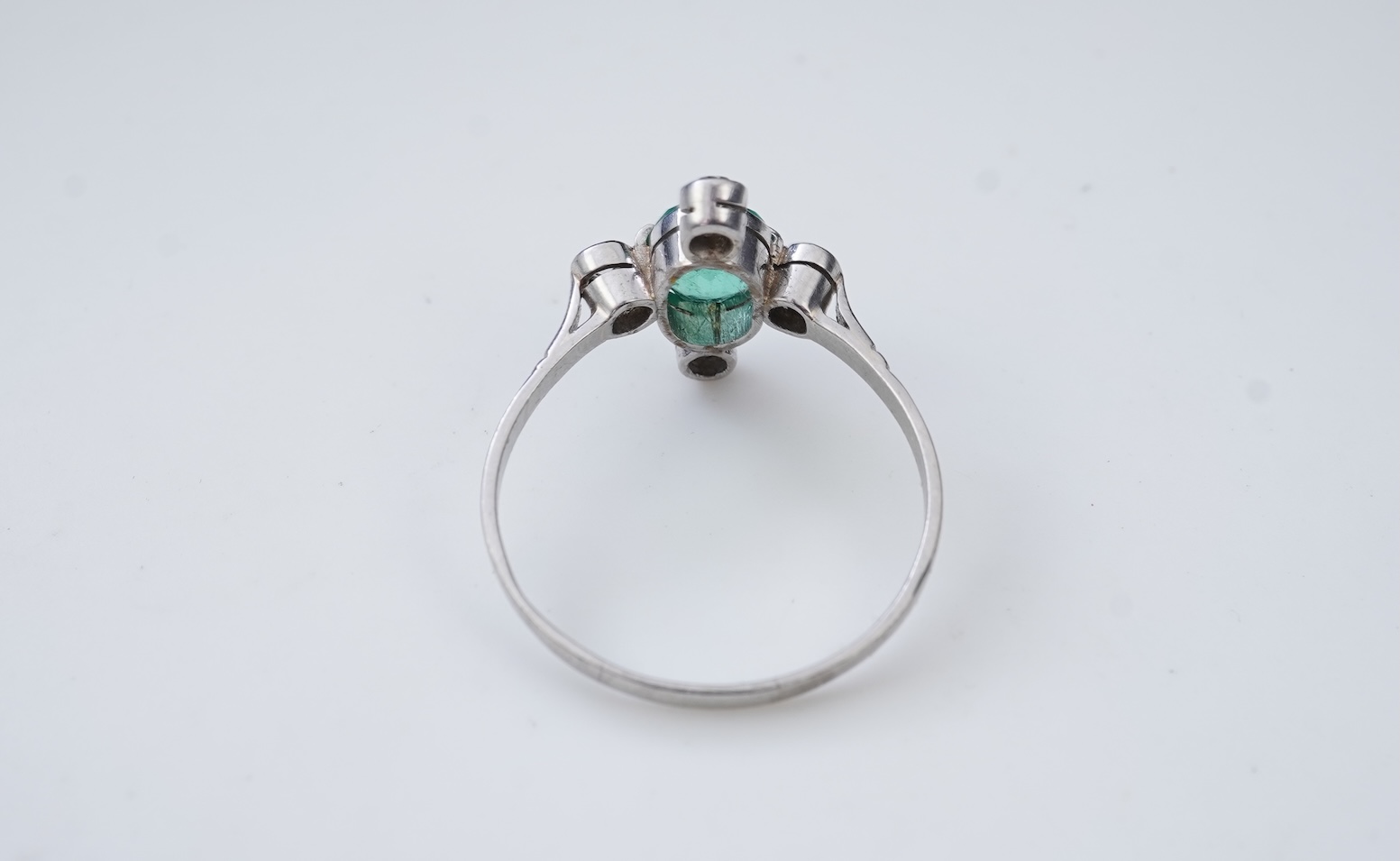 An Art Deco emerald and diamond ring, first half 20th century